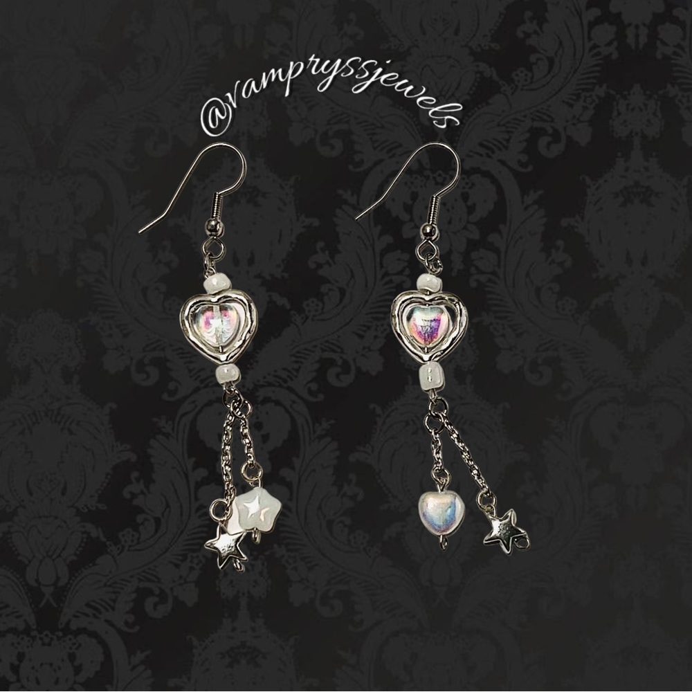 Heart and star beaded earrings ⭐️💓